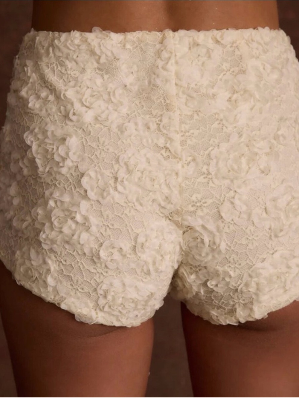 POSEY IVORY MINI SHORTS - Picture 3 of 5
